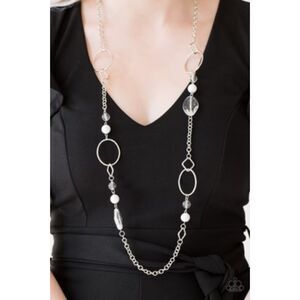 Very Visionary White Necklace (207)